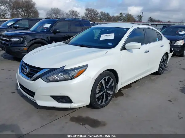 1N4AL3AP2JC477608 2018 NISSAN ALTIMA - Image 2