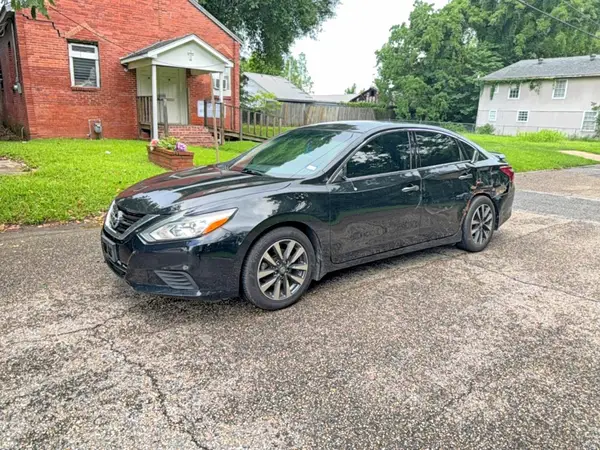 1N4AL3AP2JC479052 2018 NISSAN ALTIMA - Image 2