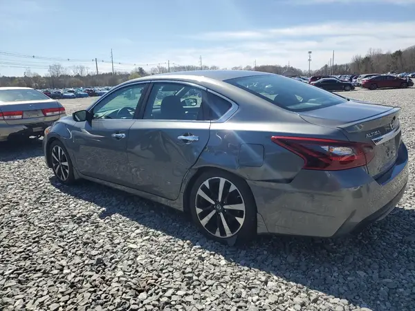 1N4AL3AP2JC479469 2018 NISSAN ALTIMA - Image 2