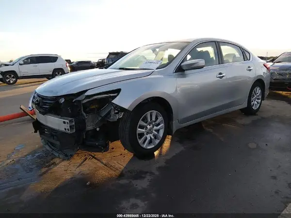 1N4AL3AP3GC123301 2016 NISSAN ALTIMA - Image 2