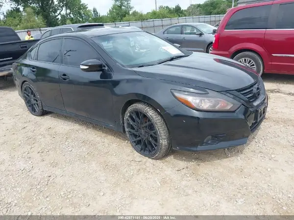 1N4AL3AP3GC12362 2016 NISSAN ALTIMA - Image 1