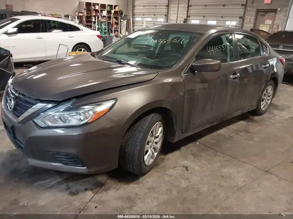 1N4AL3AP3GC127980 2016 NISSAN ALTIMA - Image 2