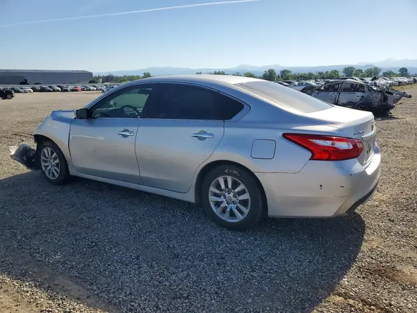 1N4AL3AP3GC135822 2016 NISSAN ALTIMA - Image 2