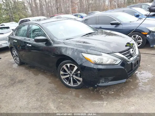 1N4AL3AP3GC137991 2016 NISSAN ALTIMA - Image 1