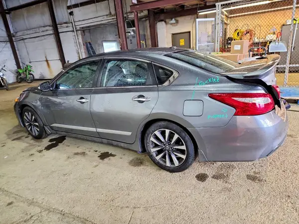 1N4AL3AP3GC139708 2016 NISSAN ALTIMA - Image 2