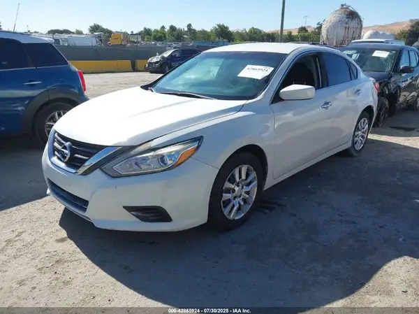 1N4AL3AP3GC140860 2016 NISSAN ALTIMA - Image 2
