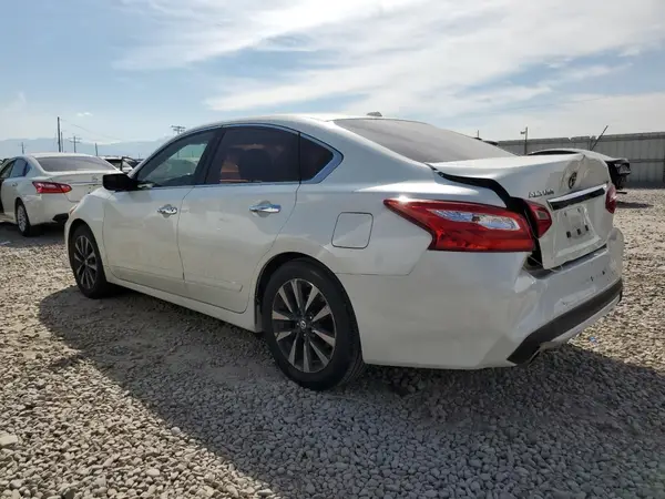 1N4AL3AP3GC144777 2016 NISSAN ALTIMA - Image 2