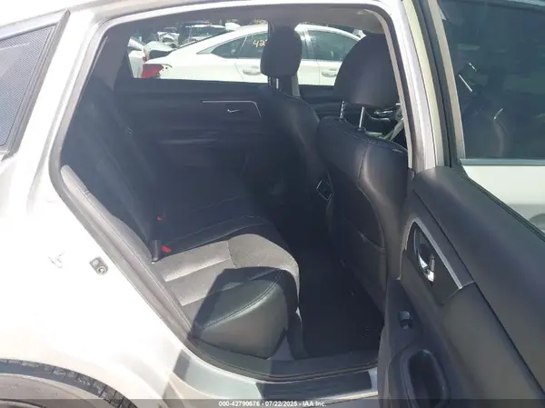 1N4AL3AP3GC145475 2016 NISSAN ALTIMA - Image 8
