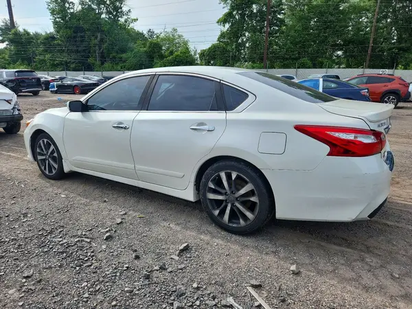 1N4AL3AP3GC156993 2016 NISSAN ALTIMA - Image 2