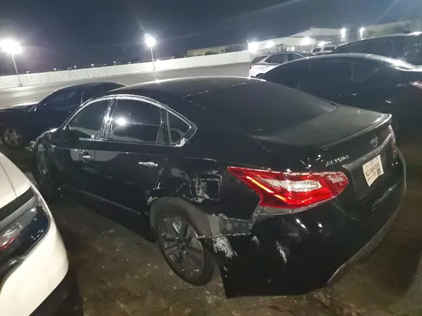 1N4AL3AP3GC162972 2016 NISSAN ALTIMA - Image 2