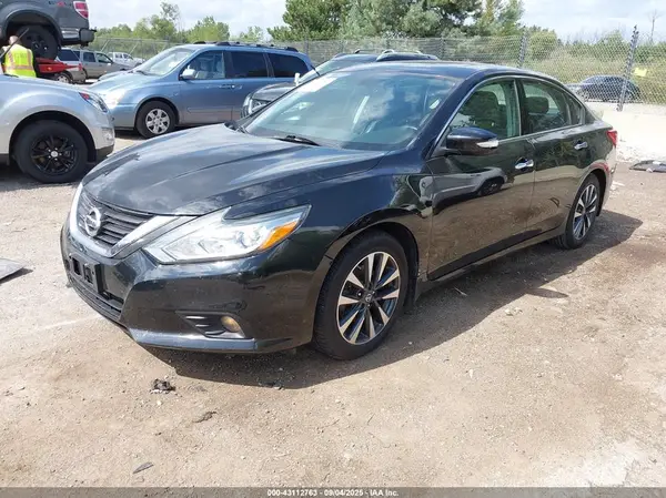 1N4AL3AP3GC166441 2016 NISSAN ALTIMA - Image 2