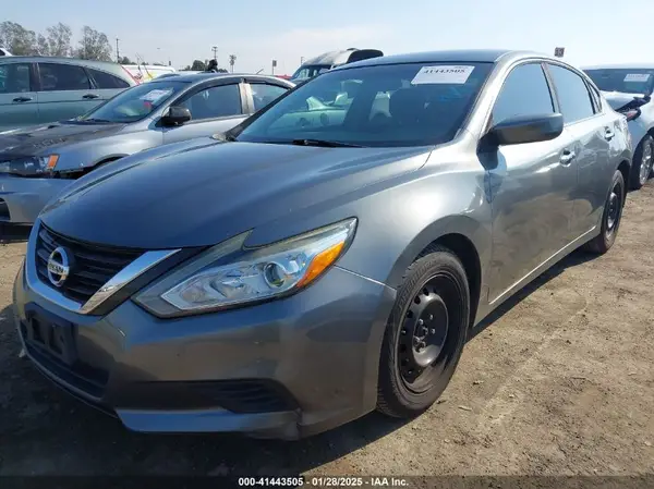 1N4AL3AP3GC167735 2016 NISSAN ALTIMA - Image 2