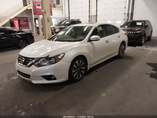 1N4AL3AP3GC170554 2016 NISSAN ALTIMA - Image 2