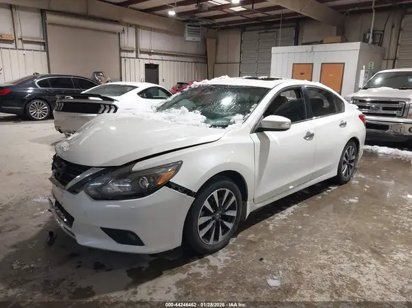1N4AL3AP3GC176631 2016 NISSAN ALTIMA - Image 2