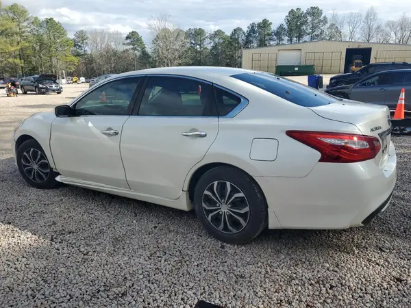 1N4AL3AP3GC177536 2016 NISSAN ALTIMA - Image 2