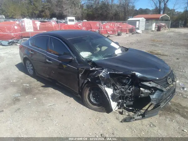1N4AL3AP3GC184535 2016 NISSAN ALTIMA - Image 1