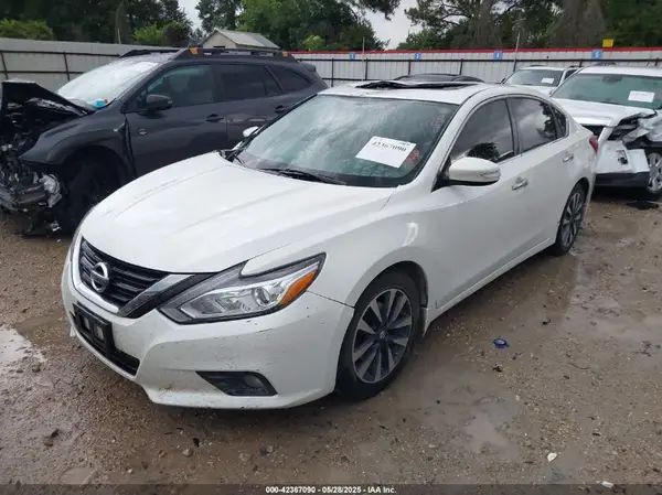 1N4AL3AP3GC187337 2016 NISSAN ALTIMA - Image 2