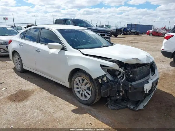 1N4AL3AP3GC191002 2016 NISSAN ALTIMA - Image 1
