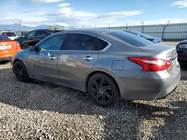 1N4AL3AP3GC196880 2016 NISSAN ALTIMA - Image 2