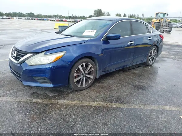 1N4AL3AP3GC197592 2016 NISSAN ALTIMA - Image 2