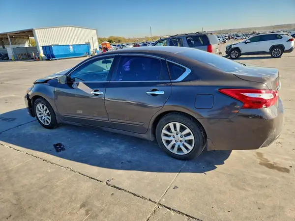 1N4AL3AP3GC209515 2016 NISSAN ALTIMA - Image 2