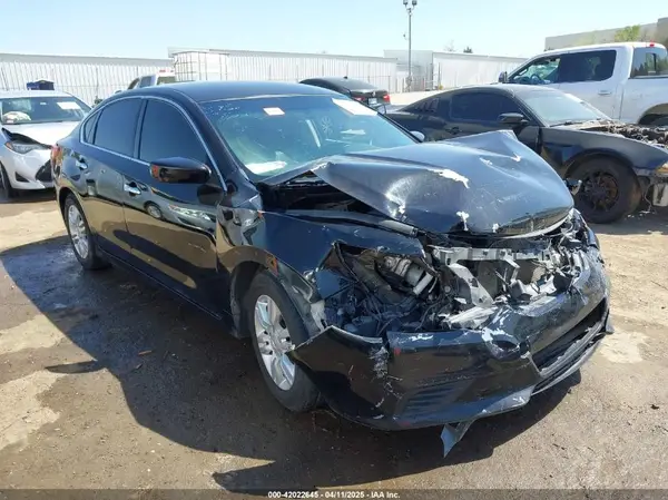 1N4AL3AP3GC209806 2016 NISSAN ALTIMA - Image 1