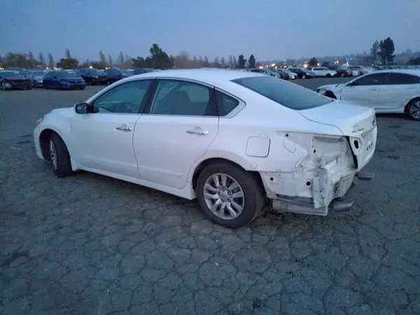 1N4AL3AP3GC210440 2016 NISSAN ALTIMA - Image 2
