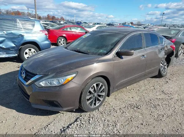 1N4AL3AP3GC211975 2016 NISSAN ALTIMA - Image 2