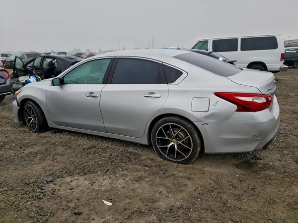 1N4AL3AP3GC215380 2016 NISSAN ALTIMA - Image 2