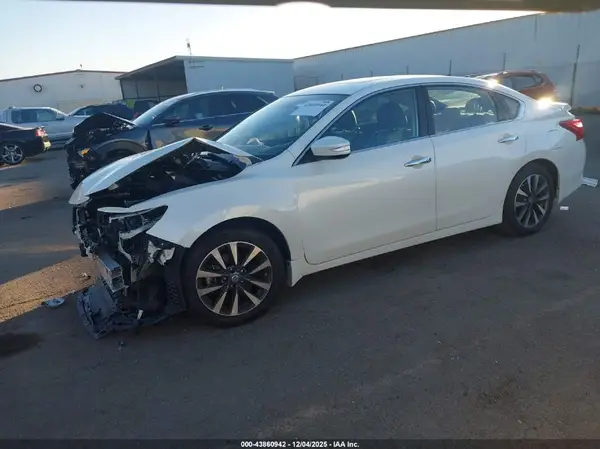 1N4AL3AP3GC226413 2016 NISSAN ALTIMA - Image 2