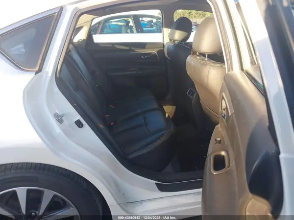 1N4AL3AP3GC226413 2016 NISSAN ALTIMA - Image 8