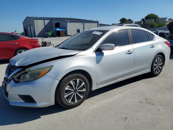 1N4AL3AP3GC233992 2016 NISSAN ALTIMA - Image 1