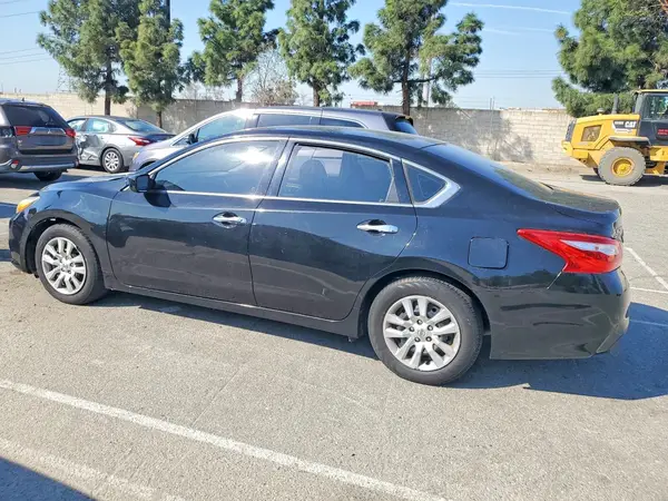 1N4AL3AP3GC235600 2016 NISSAN ALTIMA - Image 2