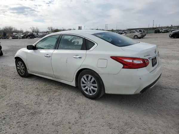 1N4AL3AP3GC236133 2016 NISSAN ALTIMA - Image 2