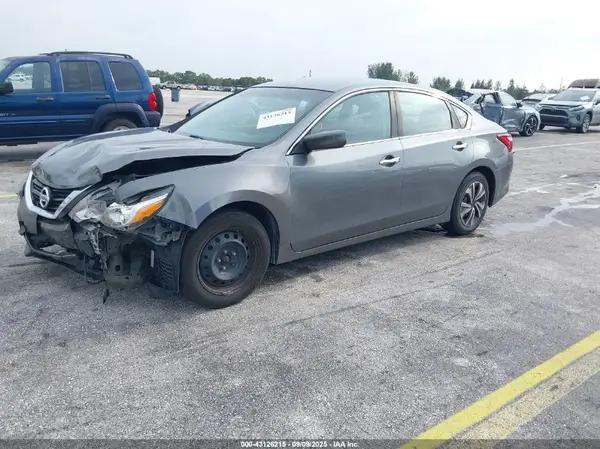 1N4AL3AP3GC242353 2016 NISSAN ALTIMA - Image 2