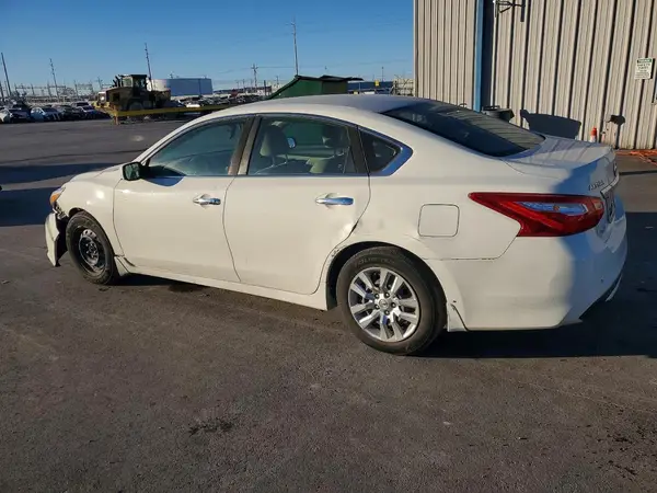 1N4AL3AP3GC242739 2016 NISSAN ALTIMA - Image 2