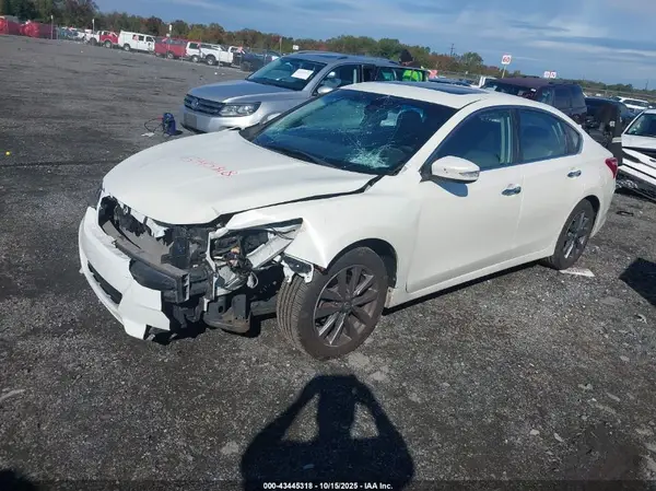 1N4AL3AP3GC249853 2016 NISSAN ALTIMA - Image 2