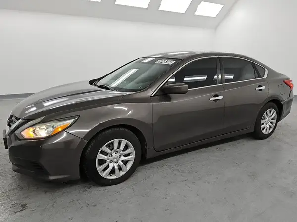 1N4AL3AP3GC250131 2016 NISSAN ALTIMA - Image 1