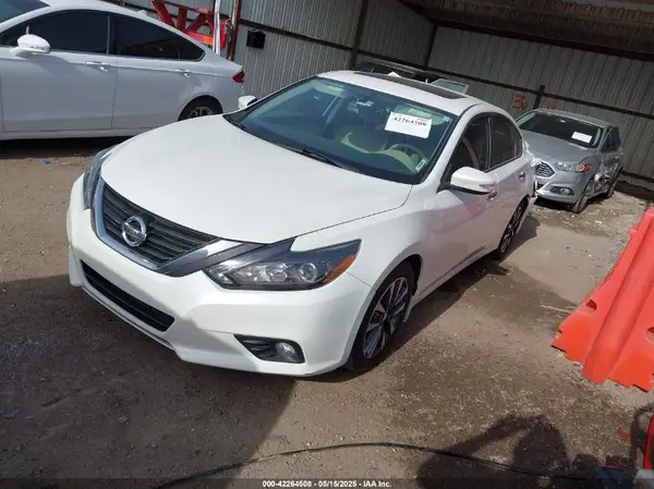 1N4AL3AP3GC252350 2016 NISSAN ALTIMA - Image 2