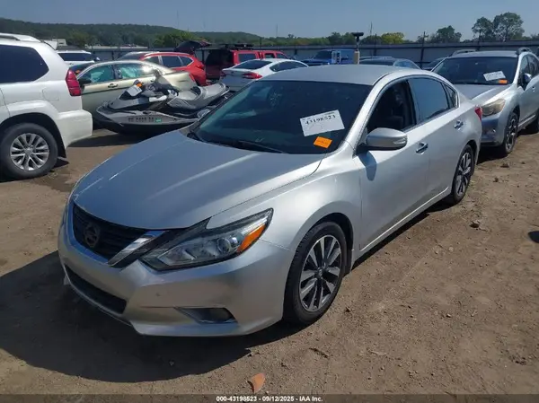 1N4AL3AP3GC255619 2016 NISSAN ALTIMA - Image 2