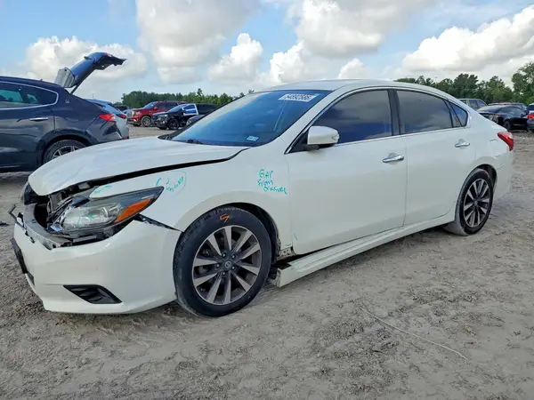 1N4AL3AP3GC255734 2016 NISSAN ALTIMA - Image 1
