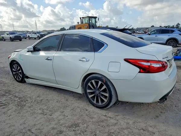 1N4AL3AP3GC255734 2016 NISSAN ALTIMA - Image 2