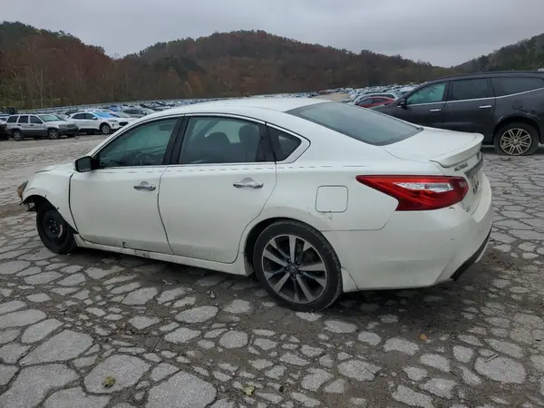 1N4AL3AP3GC260982 2016 NISSAN ALTIMA - Image 2