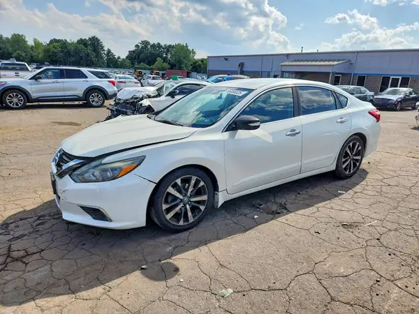 1N4AL3AP3GC266328 2016 NISSAN ALTIMA - Image 1