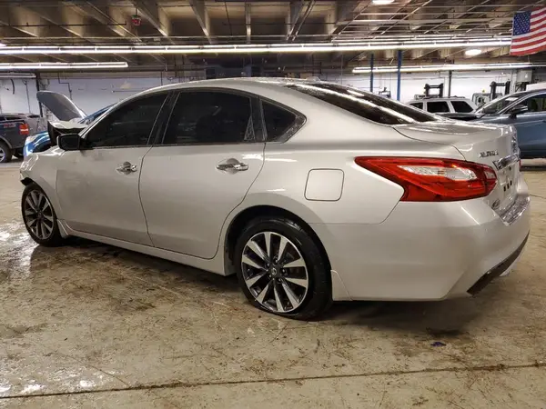 1N4AL3AP3GC267804 2016 NISSAN ALTIMA - Image 2