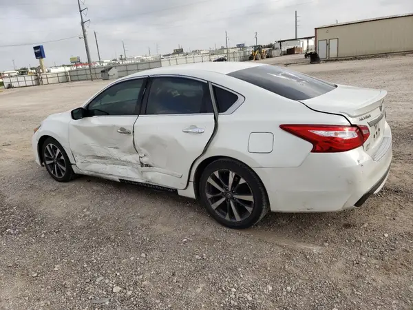 1N4AL3AP3GC268662 2016 NISSAN ALTIMA - Image 2