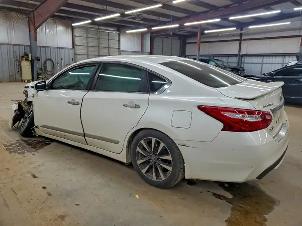 1N4AL3AP3GC269634 2016 NISSAN ALTIMA - Image 2