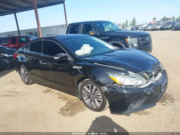 1N4AL3AP3GC269892 2016 NISSAN ALTIMA - Image 1