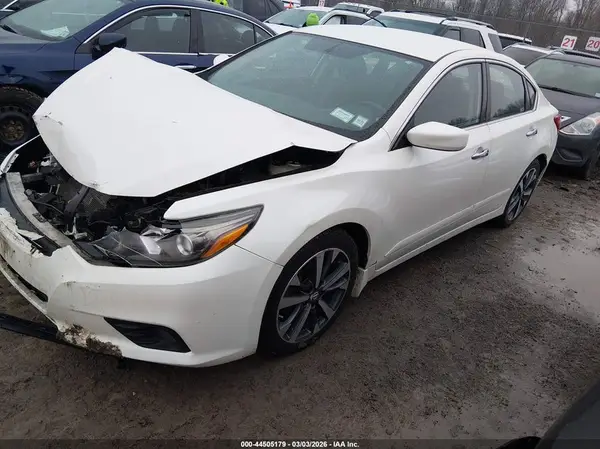 1N4AL3AP3GC270279 2016 NISSAN ALTIMA - Image 2