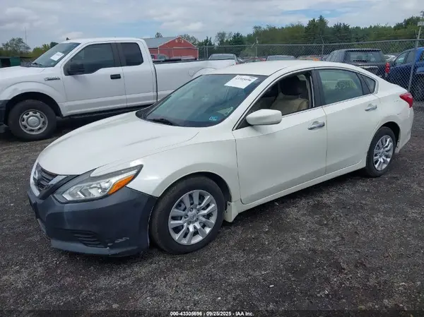 1N4AL3AP3GC271853 2016 NISSAN ALTIMA - Image 2